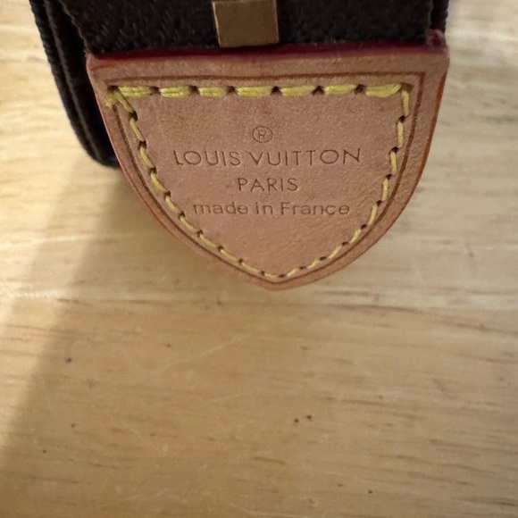 Louis Vuitton Monogram Clutch - Picture 7 of 14
